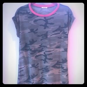 Camo T